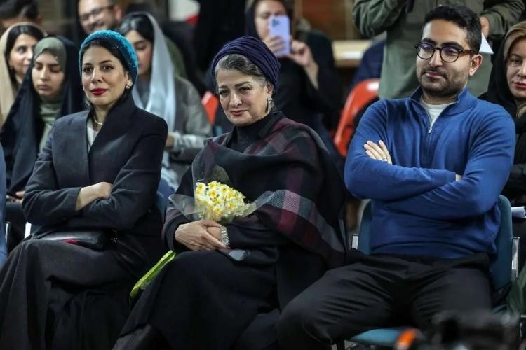 تصاویر مراسم رونمایی از آلبوم منتشر نشده محمدرضا شجریان,عکس هایی از مراسم رونمایی از آلبوم منتشر نشده محمدرضا شجریان,تصاویر هنرمندان در مراسم رونمایی از آلبوم منتشر نشده محمدرضا شجریان