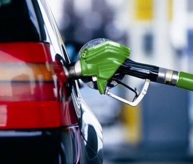 بنزین,آغاز اجرای مصوبه دولت برای سهمیه بنزین خودرو‌ها