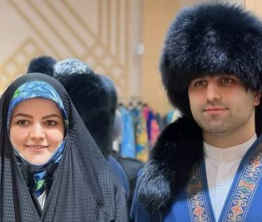 دختر و داماد پزشکیان,انتقاد از پزشکیان بخاطر همراهی بستگان او در سفرهای خارجی