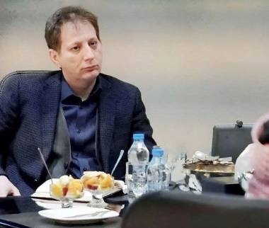 بابک زنجانی,انتقادات از معاف شدن بابک زنجانی و چای دبش