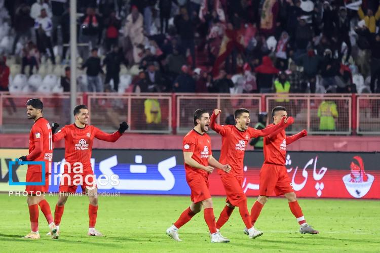 تصاویر دیدار تراکتور و پرسپولیس تصاویر دیدار تراکتور و پرسپولیس,عکس های دیدار تراکتور و پرسپولیس در جام حذفی ایران,تصاویر دیدار تراکتور و پرسپولیس در 27 آذر 1404