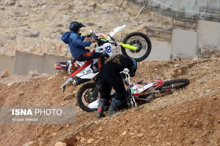 تصاویر مسابقات موتورسواری هارد اندرو بانوان در کرمانشاه,تصاویر مسابقات موتور سواری بانوان در کرمانشاه,تصاویر مسابقات موتورسواری زنان