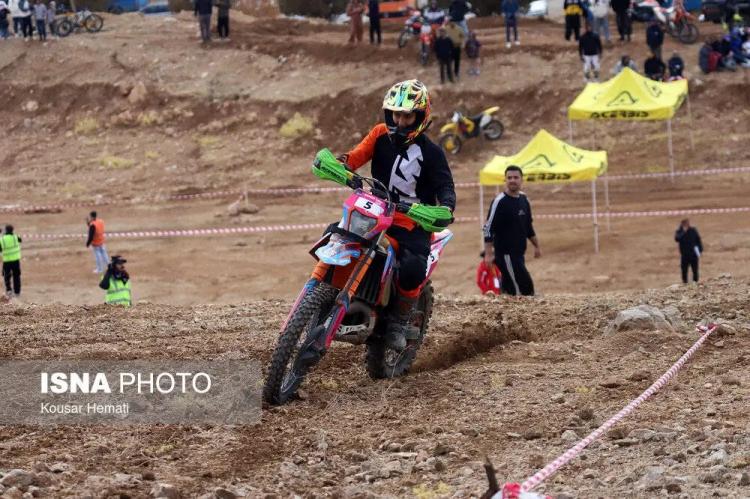 تصاویر مسابقات موتورسواری هارد اندرو بانوان در کرمانشاه,تصاویر مسابقات موتور سواری بانوان در کرمانشاه,تصاویر مسابقات موتورسواری زنان