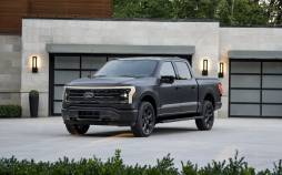 خداحافظی با وانت تمامبرقی؛ فورد F-150 لایتنینگ به خودرویی هیبریدی تبدیل میشود وانت تمامبرقی,فورد F-150 لایتنینگ