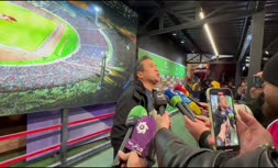 فیلم | واکنش خداداد عزیزی به اظهارات اخیر جواد خیابانی