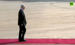 فیلم | پوتین با لیموزین اختصاصی‌اش در کاخ ریاست‌جمهوری هند