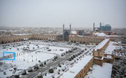 تصاویر بارش برف پاییزی در اصفهان,عکس های بارش برف پاییزی در اصفهان,تصاویر براش برف اصفهان در آذر 1404