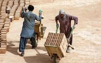 افغانی ها در ایران,شرایط کار اتباع افغانستانی در ایران