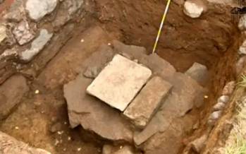 سنگ پادشاهی,کشف سنگ پادشاهی در روسیه