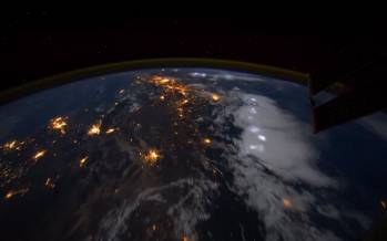 پرواز در شب,عکس روز ناسا از پرواز شب‌هنگام بر فراز زمین