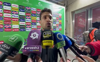 فیلم | واکنش جنجالی شجاع خلیلزاده به صحبتهای خیابانی: این دلقک را به تلویزیون راه ندهید فیلم | واکنش جنجالی شجاع خلیلزاده به صحبتهای خیابانی: این دلقک را به تلویزیون راه ندهید