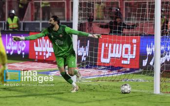 تصاویر دیدار تراکتور و پرسپولیس,عکس های دیدار تراکتور و پرسپولیس در جام حذفی ایران,تصاویر دیدار تراکتور و پرسپولیس در 27 آذر 1404