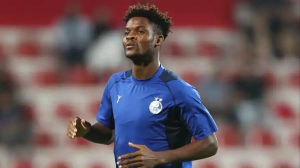 اندونگ اندونگ,تمدید قرارداد اندونگ با استقلال