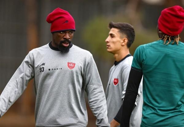 اوریه,جدایی اوریه احمدزاده و پیروانی از پرسپولیس