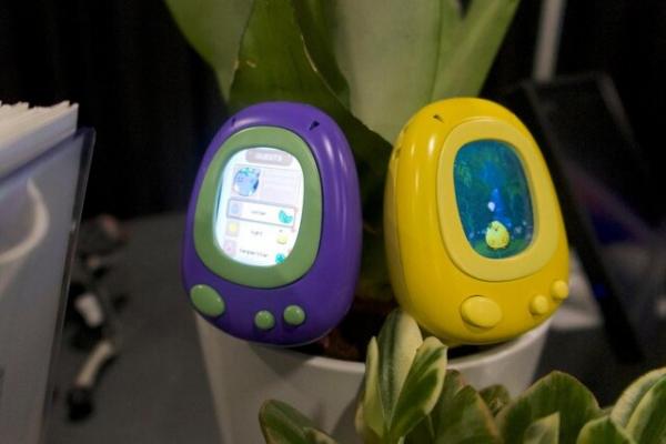 گیاهان خانگی گیاهان خانگی,دستگاهی هوشمند برای زنده نگه داشتن گیاهان خانگی