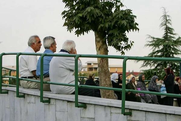 حقوق بازنشستگان,پشت پرده کاهش ۱.۷ میلیون تومانی حقوق بازنشستگان