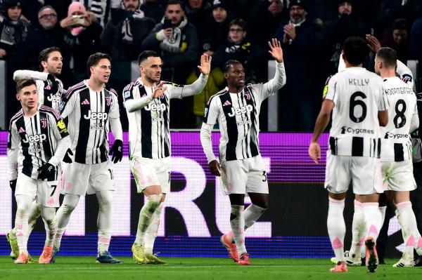 مسابقات فوتبال در 5 بهمن 1404 مسابقات فوتبال در 5 بهمن 1404,دیدار منچستریونایتد و آرسنال