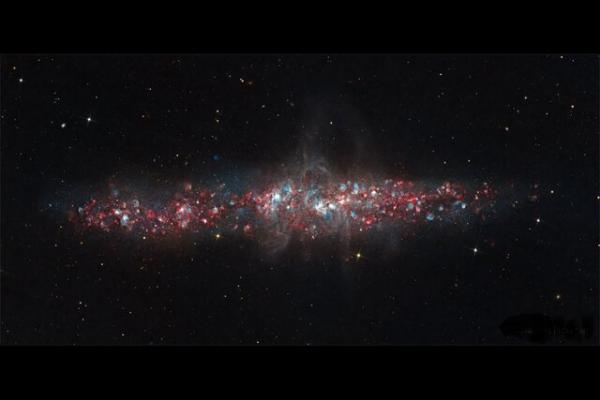 کهکشان رشته مروارید,عکس ناسا از کهکشان رشته مروارید