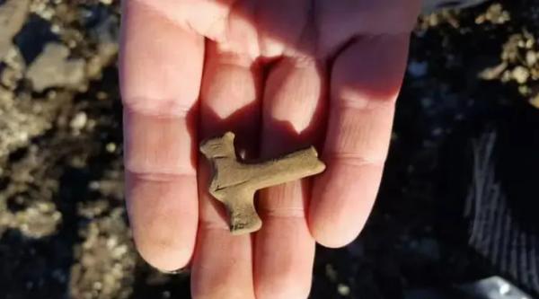 چکش ثور,کشف چکش ثور توسط مردی در ایسلند