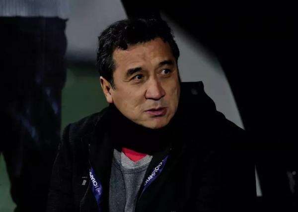 خداداد عزیزی,صحبت های خداداد عزیزی و نزوزی علیه مسئولان فوتبال