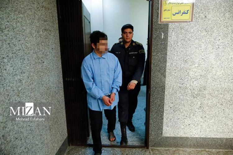 تصاویر مراسم گذشت از قصاص قاتل امیرمحمد خالقی تصاویر مراسم گذشت از قصاص قاتل امیرمحمد خالقی,عکس های مراسم گذشت از قصاص قاتل امیرمحمد خالقی,تصاویری از پدر امیرمحمد خالقی