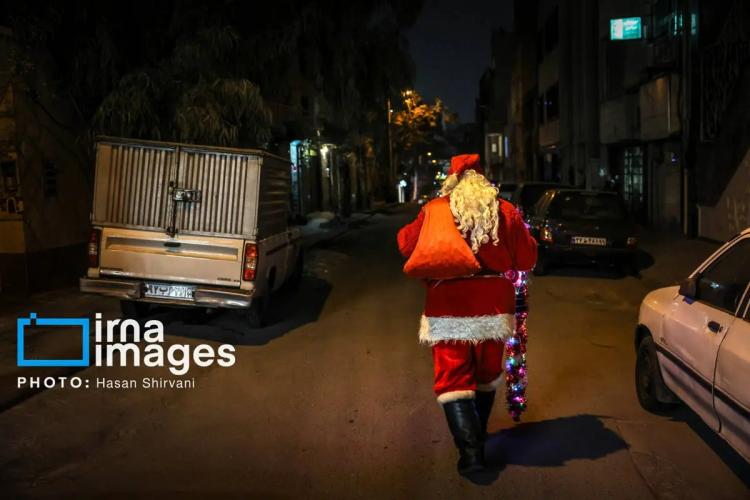 تصاویر خرید شب کریسمس و بابانوئل در تهران,عکس های خرید کریسمس در تهران,تصاویر خرید کریسمس 2026 در تهران