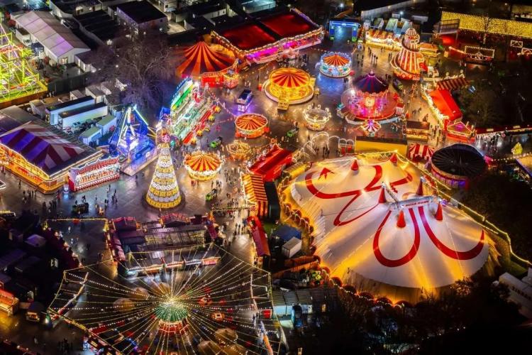 تصاویر حال‌وهوای جشن کریسمس ۲۰۲۶ در لندن,تصاویر جشن کریسمس در انگلیس,تصاویری از جشن کریسمس در لندن