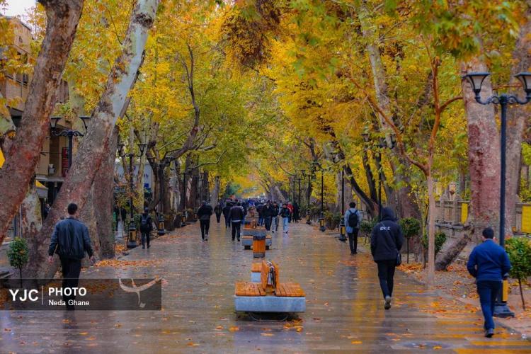 تصاویر هوای بارانی اصفهان,عکس های هوای بارانی اصفهان در دی 1404,تصاویری از بارش باران اصفهان در 7 دی 1404