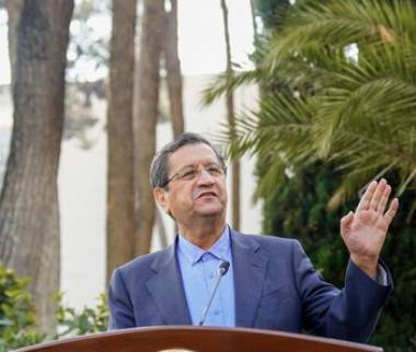 عبدالناصر همتی,رئیس بانک مرکزی