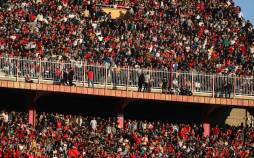 شعارهای قومیتی در فوتبال ایران,تعطیلی مسابقات فوتبال ایران با سردادن شعارهای قومیتی