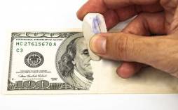 چرا بعد از ۴۰ سال فهمیدهایم ارز ترجیحی زیان بار است و باید حذف شود؟ دلار,ارز ترجیحی