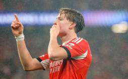 لیگ قهرمانان اروپا,مسابقات فوتبال در 8 بهمن 1404