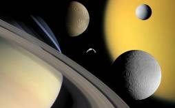 قمر,کشف بیش از ۱۰۰ قمر تازه در منظومه شمسی در سال ۲۰۲۵