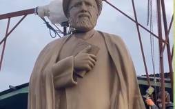 مجسمه رئیسی,جایگزینی مجسمه رئیسی با شاپور اول