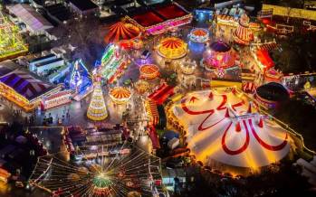 تصاویر حال‌وهوای جشن کریسمس ۲۰۲۶ در لندن,تصاویر جشن کریسمس در انگلیس,تصاویری از جشن کریسمس در لندن