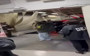 فیلم | تبریک سال نو میلادی به خبرنگاران توسط مادورو در نیویورک فیلم | تبریک سال نو میلادی به خبرنگاران توسط مادورو در نیویورک