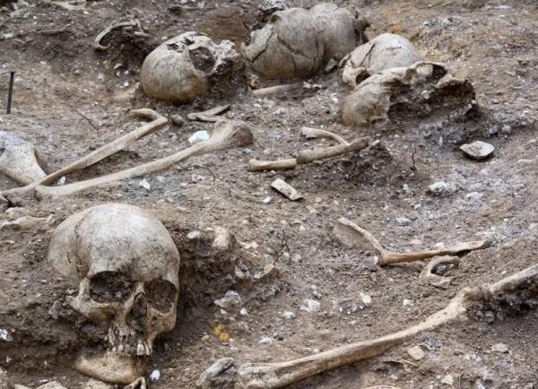 گودال,کشف گودال ترسناک 1200 ساله در یک مزرعه