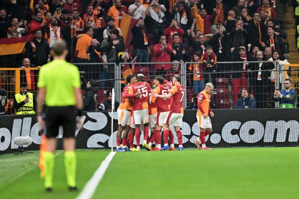 دیدار یوونتوس و گالاتاسرای دیدار یوونتوس و گالاتاسرای,شکست سنگین یوونتوس مقابل گالاتاسرای