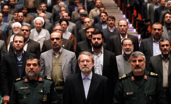 خاتم الانبیاء,پول نقت در جیب قرارگاه خاتم الانبیاء