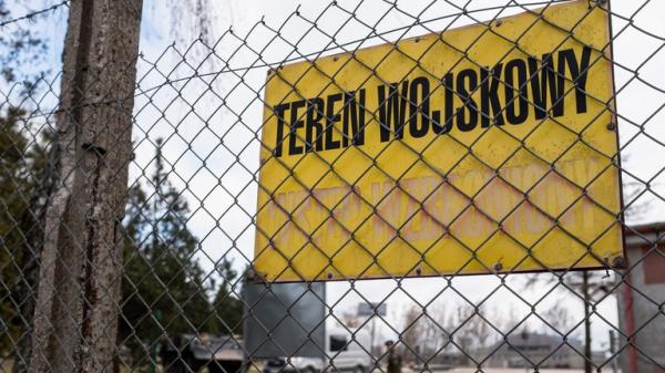 لهستان,ممنوعیت ورود خودروهای چینی به سایت‌های نظامی لهستان