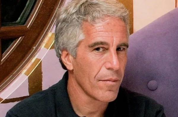 جفری اپستین,شایعه زنده بودن جفری اپستین