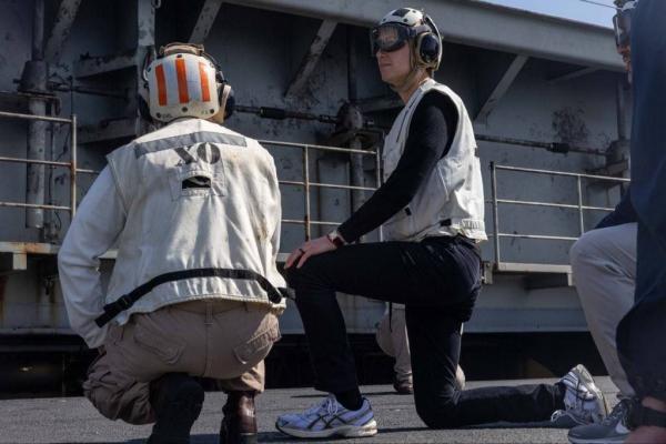 ویتکاف,ویتکاف و داماد ترامپ در ناو هواپیمابر آبراهام لینکلن