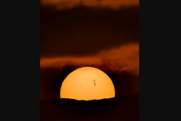 لکه خورشیدی,عکس روز ناسا از یک منطقه تولید لکه خورشیدی