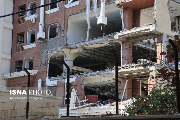 تصاویر انفجار مجتمع مسکونی در بندرعباس ,عکس های انفجار مجتمع مسکونی در بندرعباس در بهمن 1404,تصاویری از انفجار مجتمع مسکونی در بندرعباس در 11 بهمن ماه