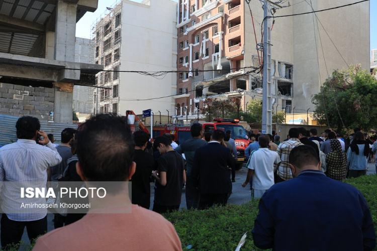 تصاویر انفجار مجتمع مسکونی در بندرعباس ,عکس های انفجار مجتمع مسکونی در بندرعباس در بهمن 1404,تصاویری از انفجار مجتمع مسکونی در بندرعباس در 11 بهمن ماه