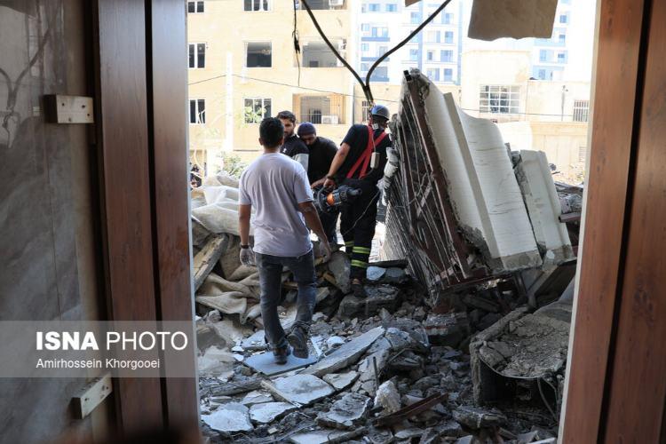 تصاویر انفجار مجتمع مسکونی در بندرعباس ,عکس های انفجار مجتمع مسکونی در بندرعباس در بهمن 1404,تصاویری از انفجار مجتمع مسکونی در بندرعباس در 11 بهمن ماه