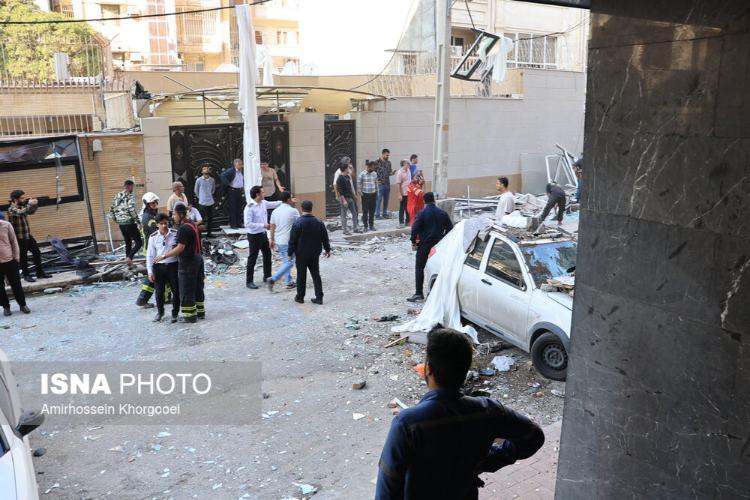 تصاویر انفجار مجتمع مسکونی در بندرعباس ,عکس های انفجار مجتمع مسکونی در بندرعباس در بهمن 1404,تصاویری از انفجار مجتمع مسکونی در بندرعباس در 11 بهمن ماه