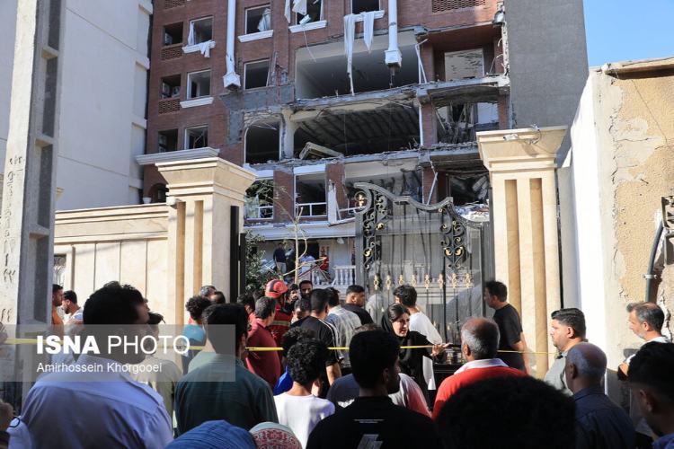 تصاویر انفجار مجتمع مسکونی در بندرعباس ,عکس های انفجار مجتمع مسکونی در بندرعباس در بهمن 1404,تصاویری از انفجار مجتمع مسکونی در بندرعباس در 11 بهمن ماه