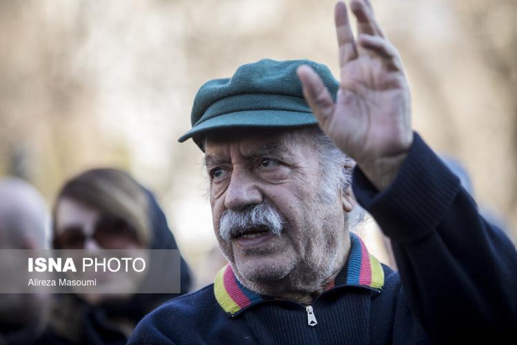 تصاویر مراسم تشییع پیکر عنایت بخشی,عکس های تشییع جنازه عنایت بخشی,تصاویری از تشییع پیکر عنایت بخشی در 28 بهمن 1404