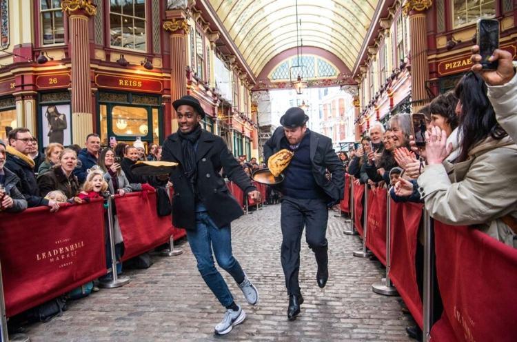 تصاویر مسابقه روز پنکیک در لندن,عکس های مسابقه روز پنکیک,تصاویری از مسابقه روز پنکیک 2026